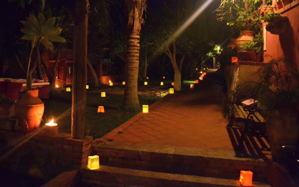 B&B Villa Vittoria Giardini Naxos Exteriér fotografie